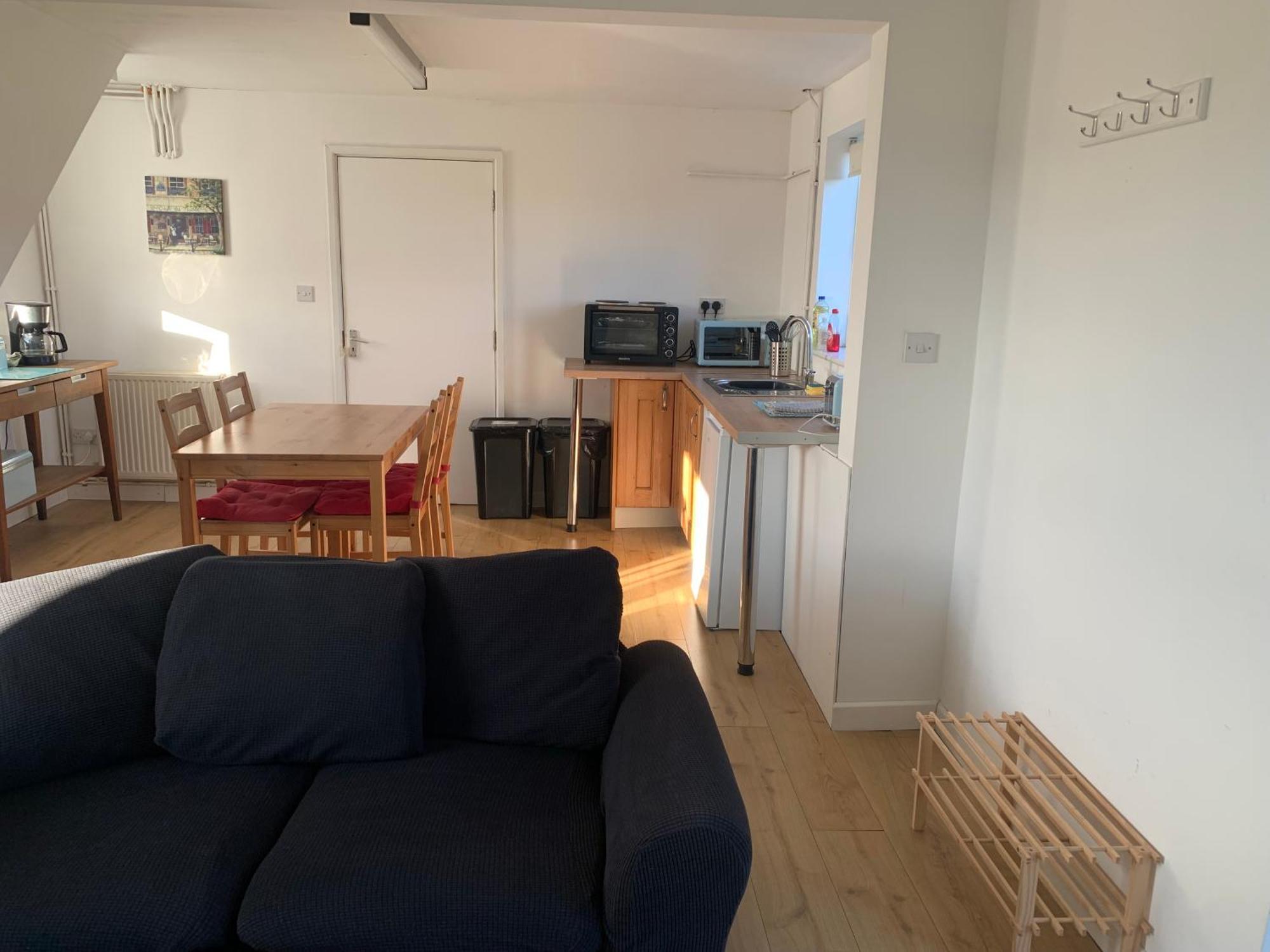 1 Bedroom Annex, Private Bathroom, Peaceful Area Claypits المظهر الخارجي الصورة